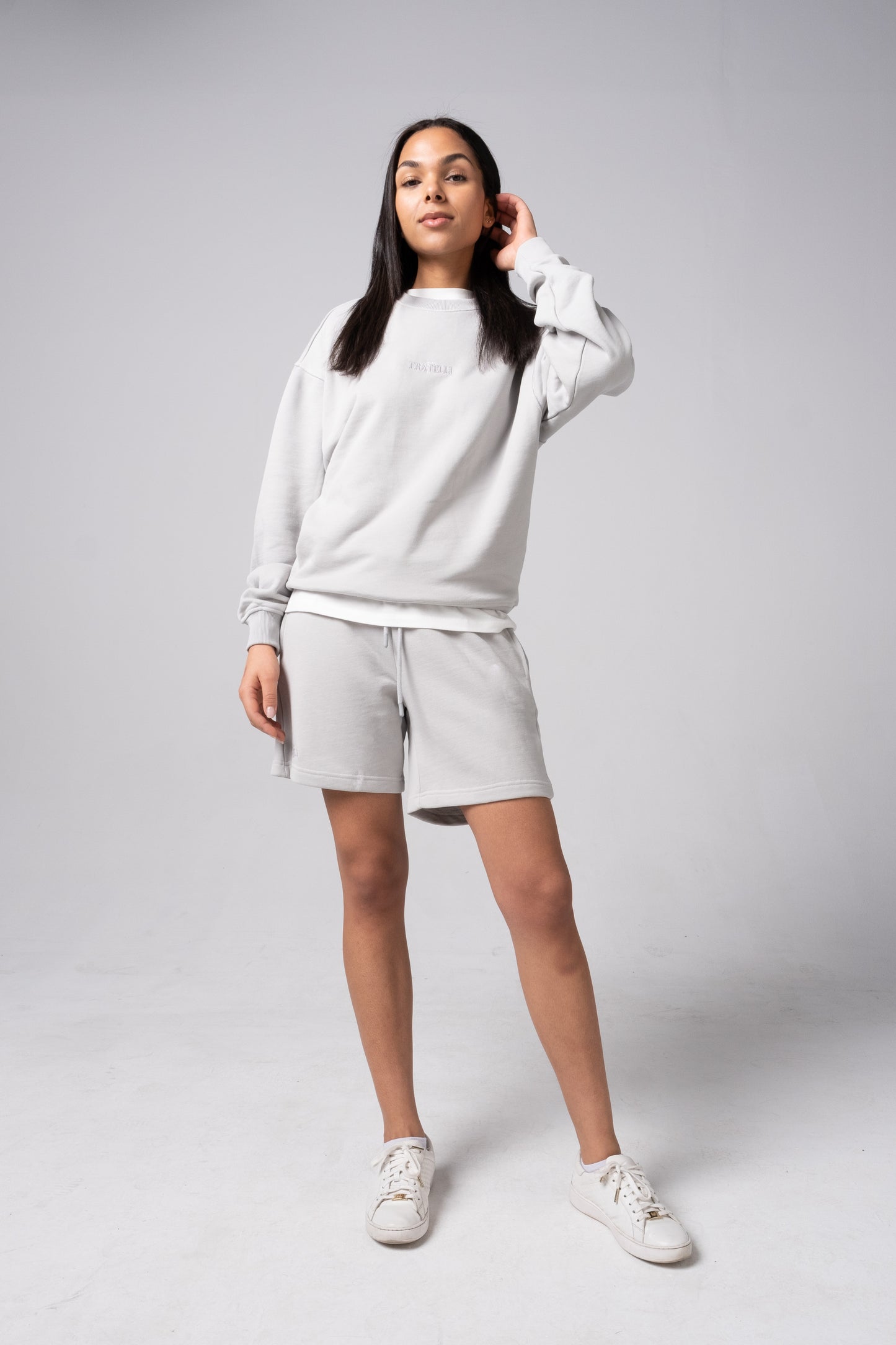 2FRATELLI Shorts light grey Women - 2FRATELLI