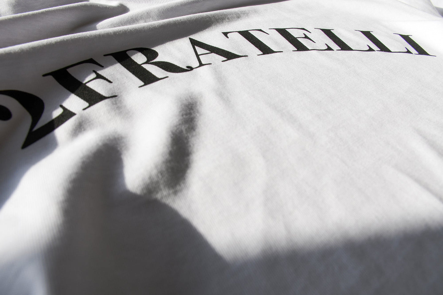2FRATELLI Oversized front print T-Shirt white (unisex) - 2FRATELLI